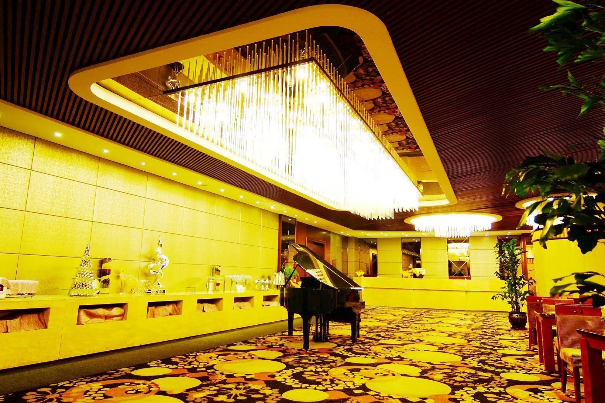 โรงแรม เดอะ รอยัล ฟอร์จูน เสิ่นหยาง ภายนอก รูปภาพ